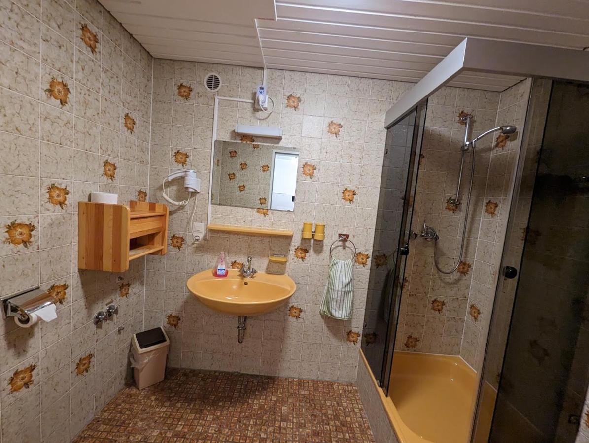 C3 Albmatte-Fewo Sauna, Hallenbad Aussenbecken Massagen Nebenan سانت بلاسين المظهر الخارجي الصورة